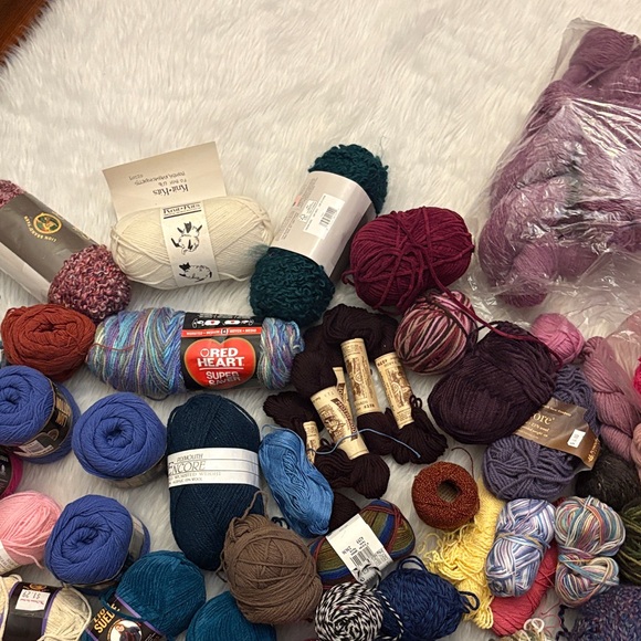 Colorful Yarn Collection - Picture 6 of 7